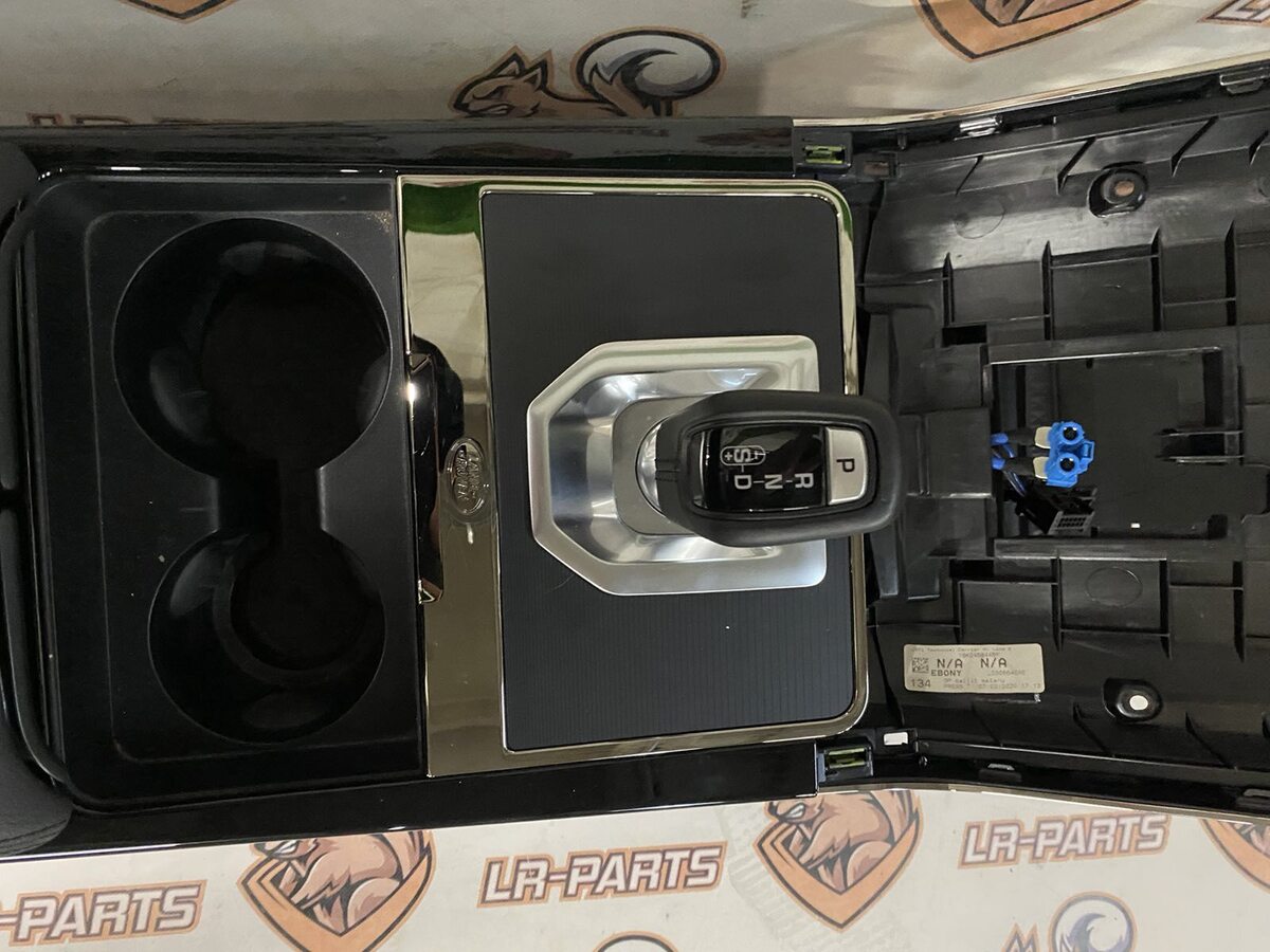 LR128696 Upper automatic transmission selector molding Range Rover Evoque New L551 (2019-) Used